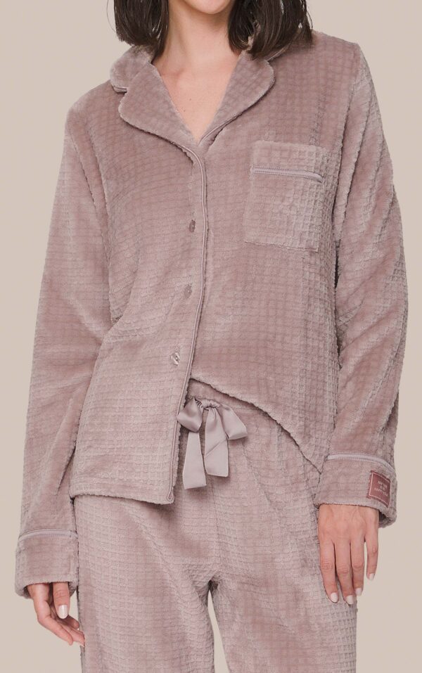 Pijama Feminino Aberto em Fleece com Blusa de Botões Manga Longa e Calça com Barra Reta Dreamy Nights - Imagem 2